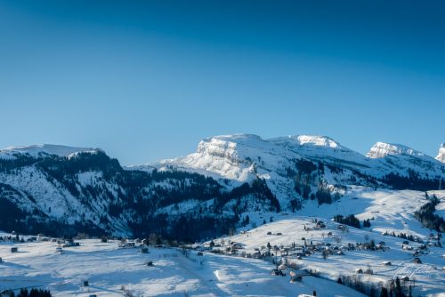 LBK602-3658-Verschneite-Churfirsten-im-Morgenlicht
