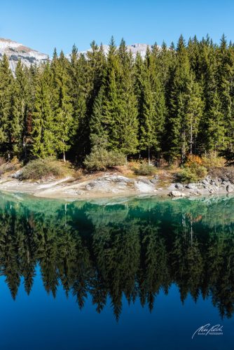 LBK710-9328-Fantastische-Spiegelung-im-Caumasee